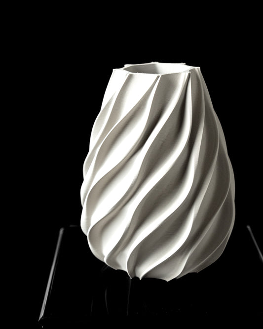 Moderne 3D-Druck Vase – Gedrehte Designvase groß