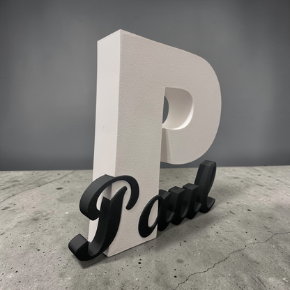 Personalisiertes 3D-Namensschild mit Initiale